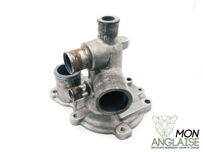Corps de pompe a eau Jaguar XJ40 de 1986 à 1992 Référence OE : EBC8552