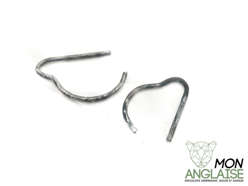 Clips de réservoir à carburant  Jaguar XJ40 de 1986 à 1994 Référence OE : CLIRESER