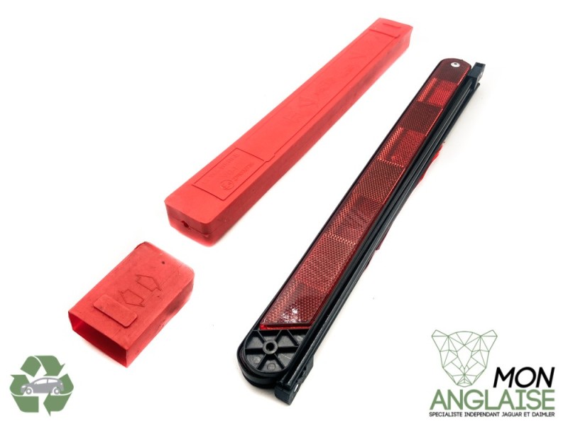 Kit triangle de signalisation Jaguar XJ40 de 1986 à 1994 Référence OE : TRIANGLE