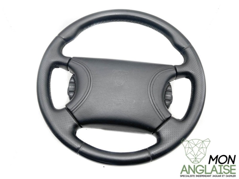 Volant cuir noir perforé Jaguar XK8 de 1997 à 2006 Référence OE : HJB9181HBLEG