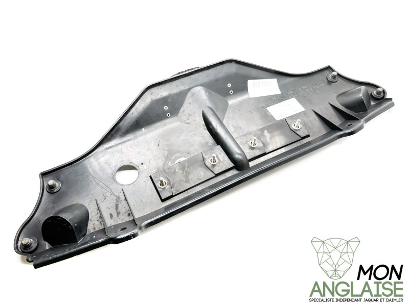 Plaque de prise d'air coupé Jaguar XK8 de 1996 à 2006 Référence OE : GJA8874AF