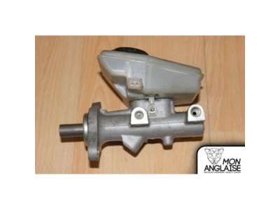 Maître-cylindre de frein (4 fixations) Jaguar XJ8 de 1999 à 2002