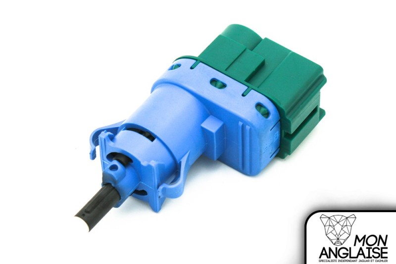 Interrupteur de feu stop Jaguar XK de 2006 à 2014