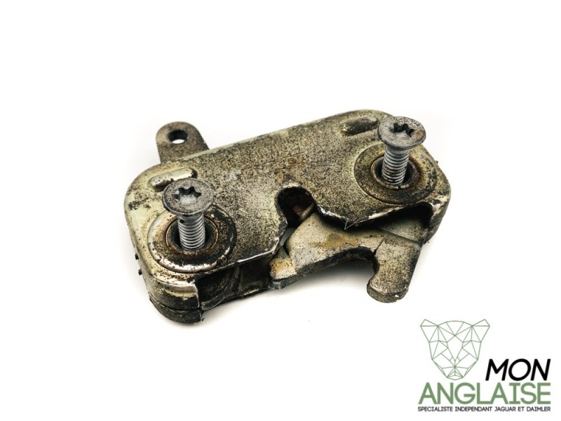 Loquet de capot gauche Jaguar XK8 de 1996 à 2006 Référence OE : HJA2402AB