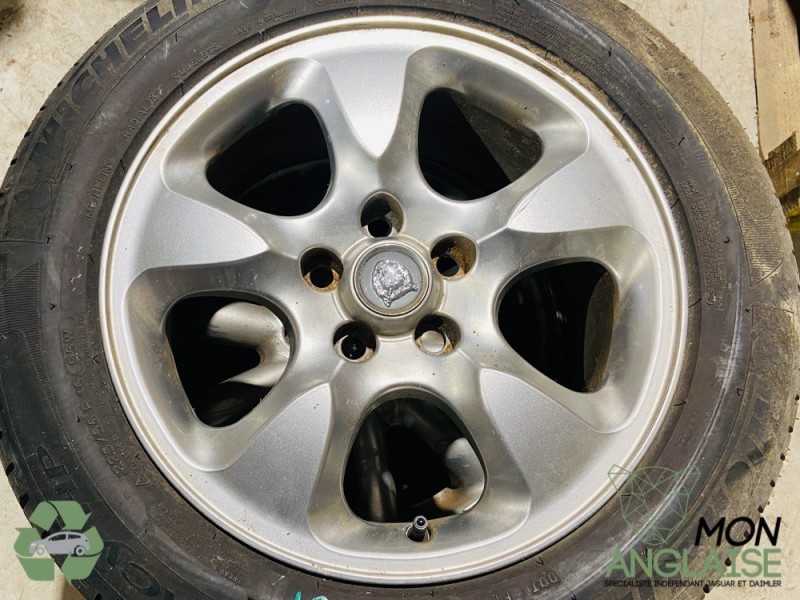 Jante 16 alliage J045 Jaguar S-Type de 1999 à 2002 Référence OE : XR813197J45