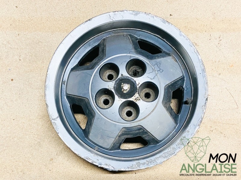 Jante 15 Starfish J186 Jaguar XJ Série 3 de 1978 à 1992 Référence OE : CAC4379J186