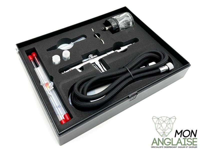 Aérographe pour rénovation du cuir Jaguar X-Type de 2001 à 2009